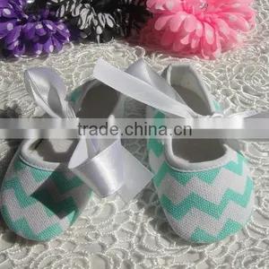 2015wholesaleColorful Chevron Girls Baby Shoes With Cute Ribbon Shoelace Prewalker Toddlers Cotton Walking Shoes thumbnail-3