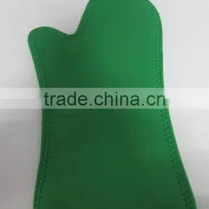 China Funny Nylon Pvc Polyester Neoprene Oven Glove Made of Neoprene for Sale thumbnail-2