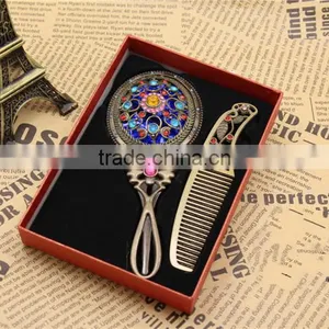 Retro Rhinestone Ladies Makeup Compact Pock Hand Held Mirror Hair Comb Set thumbnail-6