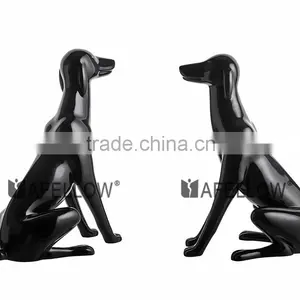 Attractive Window Display Sitting Dog Mannequins thumbnail-3