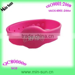 Popular Sell Chips Ntag203 Waterproof Silicone Rfid Wristband thumbnail-1