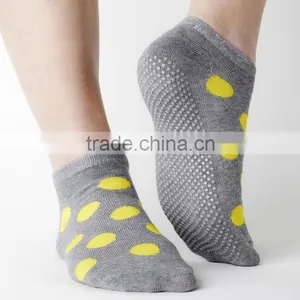Custom Grip Women Socks for Yoga thumbnail-1