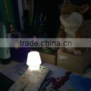 Creative Mobile Phone Lamp Cover, Portable Silicone Lamp Cover, Eco-friendly Hot-selling Mobile Phone Lampshade thumbnail-5