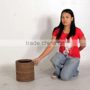 Cylidrical Planter thumbnail-2