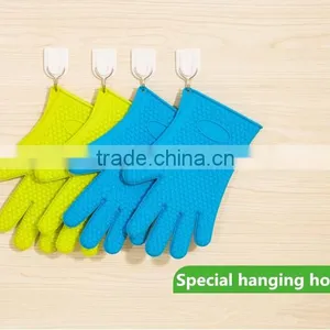 Funny Design Heat-protect Silicone Glove/kitchen Grabber / Hop Pot Grippers thumbnail-1