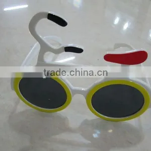 Party Glasses thumbnail-1