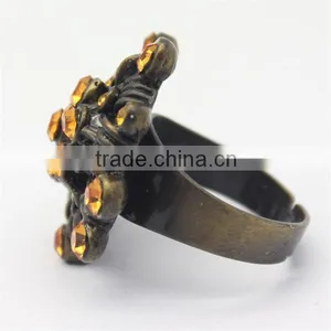 Adjustable Crystal Stone Vintage Ring thumbnail-2
