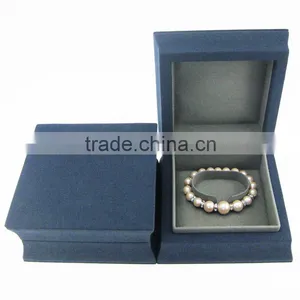 P698 Custom Leaf New Jewelry Packaging Velvet Jewelry Box for Bangle thumbnail-5