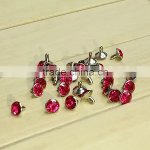 Taiwan Acrylic Rhinestone Rivet, Close End Rivet Acrylic Rhinestone thumbnail-1