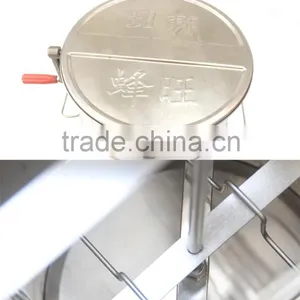 2 Frame Manual Honey Extractor Stainless Steel Honey Extractor thumbnail-5
