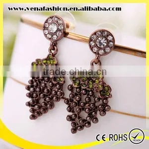 Wholesale Designer Jewelry Leaf Traditional Cheap Pearl Earrings thumbnail-4