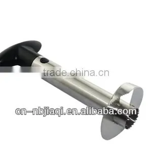 Stainless Steel Pineapple Slicer With Wedger , Pineapple Peeler Corer Slicer , Pineapple Corer Slicer thumbnail-2