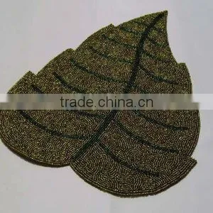 Leaves Shaped Table Placements thumbnail-1