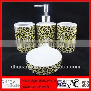 Animal Print Full Decal 4pcs Bath Set thumbnail-1
