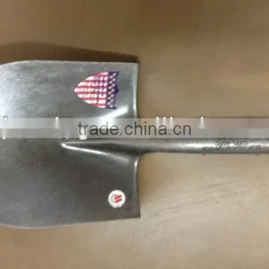 Wooden Handle Shovel thumbnail-4
