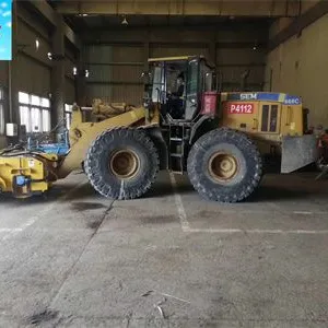 China Bucket Sweeper for Wheel Loader,sweeper Attachments for Skid Loader thumbnail-4