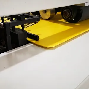 10mm 12mm 30mm White PP Fluted Corrugated Plastic Sheet Sealing Welding Machine thumbnail-2