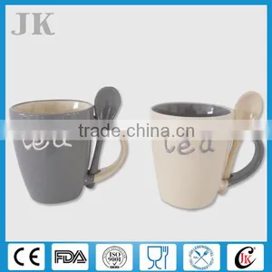 Wholesale Glazing Ceramic Mug With Spoon in Handle thumbnail-1