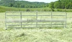 Gavlvanized Steel Welded Wire Mesh Farm Fence thumbnail-1