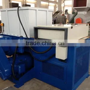 Waste Plastic Single Shaft Shredder thumbnail-1