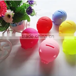 Cute Silicone Small Piggy Bank, Kids Pigg Bank as Decorative Christmas Gift thumbnail-1