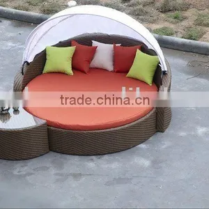 Rattan/wicker Outdoor Sun Lounger thumbnail-1