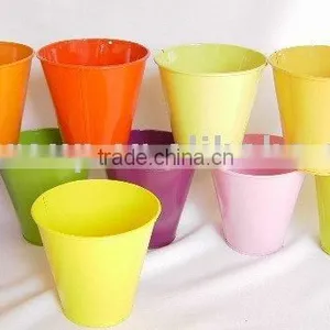 Metal Flower Pot thumbnail-1
