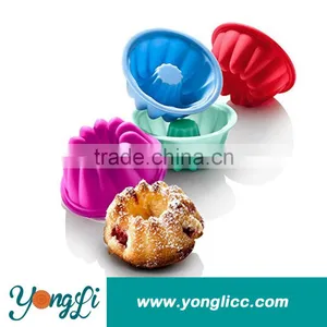 Non-Stick Round Shaped Silicone Bundt Cake Pan thumbnail-2