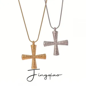 Exquisite Waterproof Minimalist Stainless Steel Gold Necklace - Custom Fashion Jewelry thumbnail-1