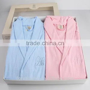 Luxury Cotton Waffle Hotel Bathrobe thumbnail-3