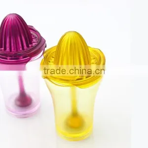 Multi-function 3 Ways Hand Juicer/ Fruit Juicer/lemon Juicer With Cup thumbnail-2
