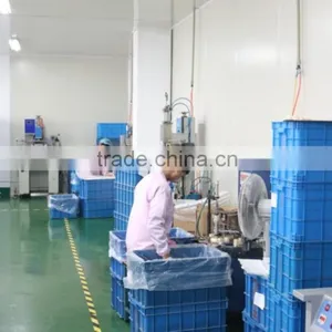 The New Factory of Making Acrylic Cosmetic Packaging More Professional and More Quality Assurance thumbnail-4