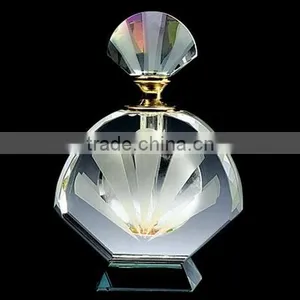 2016 Pujiang Factory Delicate Design Crystal Perfume Bottle thumbnail-1