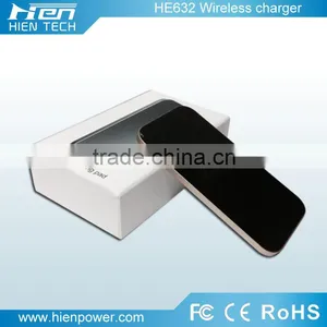 Ultra Thin Qi Induction Charging Pad Slim 5V1A Qi Wireless Charger thumbnail-5