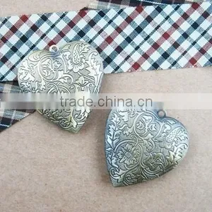 40mm Big Heart Shape Vintage Style Antique Bronze Brass Flower Photo Locket Pendant Charm DIY Supplies 1131010 thumbnail-1