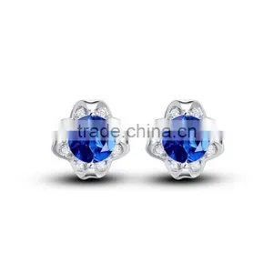 Exquisite Hot Sale Elegant Micro Insert Zircon Flower Shape 925 Sterling Silver Stud Earring thumbnail-1