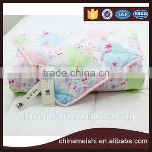 100% Polyester Thin Quilted Summer Quilt Silk-like Fiber Cool Quilt thumbnail-1