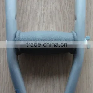 Aluminium Adjustable Crutch thumbnail-3