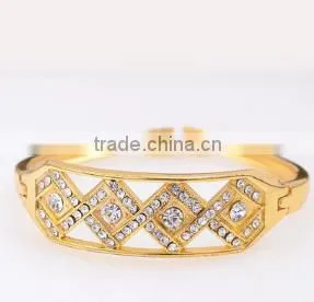 Hot Selling Fashion Gold Jewelry Crystal Charm Bracelet for Women thumbnail-4