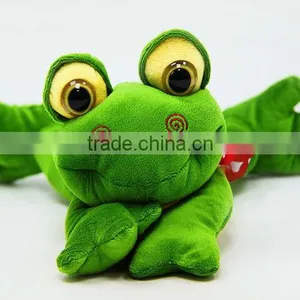 Fashional Popular Lovely Green Plush Frog Animal Toy With Heart Pillow for Valentine Festival thumbnail-3