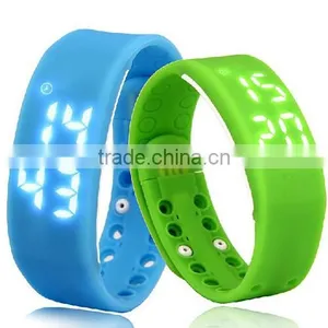 LED Pedometer Silicone Sport Smart Watch With Healthy Record thumbnail-4