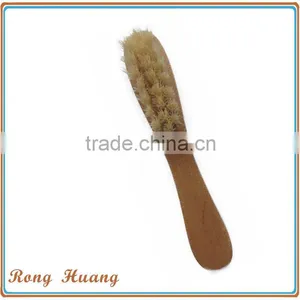 Small Wooden Nail Brush thumbnail-1