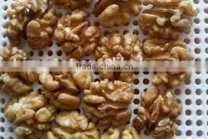 Supply Walnut- Natural Walnut Kernels Light Halves thumbnail-2