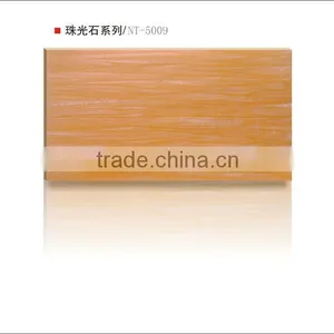 Odorless Translucent Resin Panels to Divide Spaces thumbnail-1