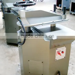 Hydraulic Swing Arm Cutting Machine For Foam thumbnail-4