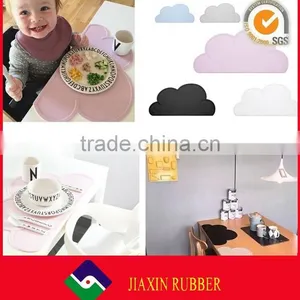 New Arrival Colorful Silicone Baby Mat Funny Cloud Shape Placemats for Home Kitchen thumbnail-3