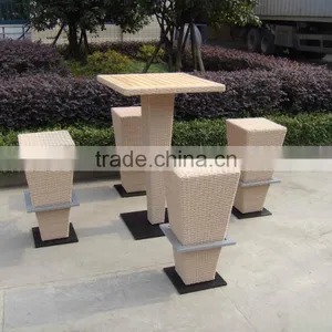 Wicker/Rattan Outdoor Bar Stools thumbnail-2