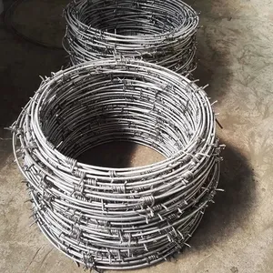 Custom Color Barbed Wire Mesh Available in Blue, Green, Red for Aesthetic Fencing thumbnail-4