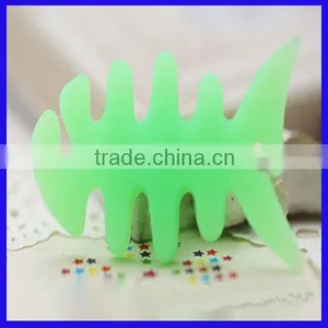 Colourful Cute Fish Bone Shape Silicone Winder for Earphone thumbnail-1