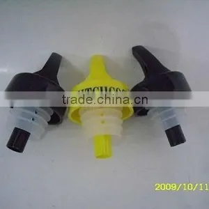 Free Flow Bottle Pourer thumbnail-1